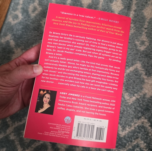 Abby Jimenez - Yours Truly - Picture 2 of 5